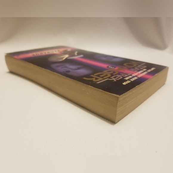 Star Trek Voyager: Ragnarok paperback - Picture 2 of 5